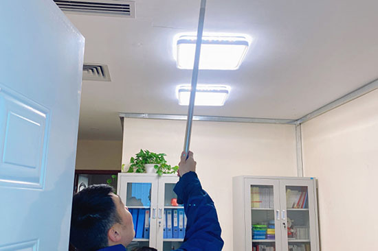 �����z�y